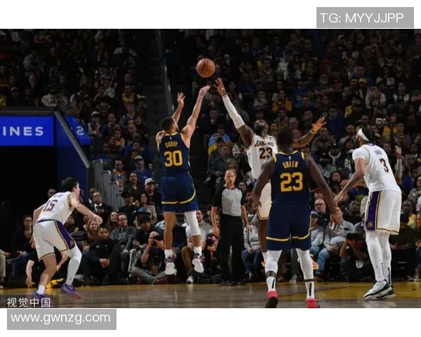 湖人勇士精彩对决回放录像重温经典瞬间与赛场激情
