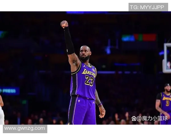 詹姆斯砍下40分10篮板7助攻湖人加时战胜勇士成功晋级季后赛