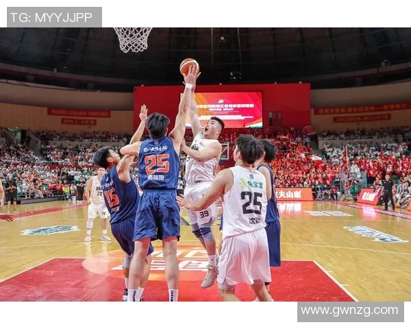 赵继伟：从青涩新星到篮球赛场的领军人物之路