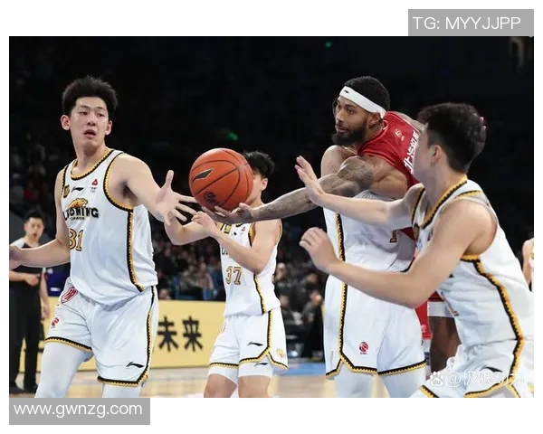 辽宁与吉林CBA对决精彩纷呈双方球员全力以赴争夺胜利