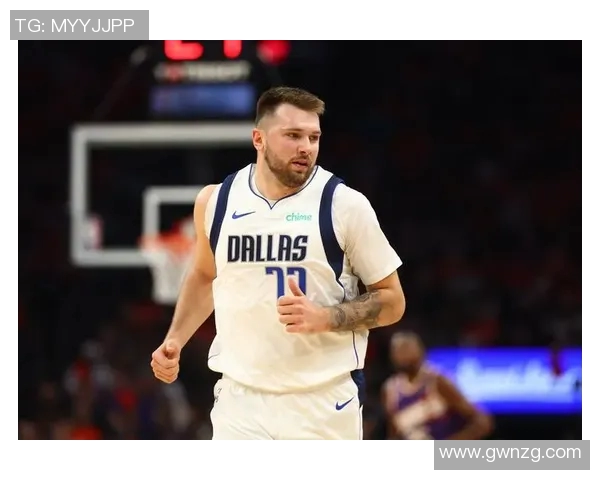 东契奇狂砍73分刷新现役得分纪录独行侠成功终结太阳队11连胜势头 东契奇狂砍73分刷新现役得分纪录独行侠成功终结太阳队11连胜势头