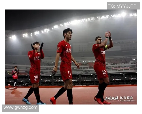 中超激战上港迎战华夏全力争胜誓言捍卫主场荣耀