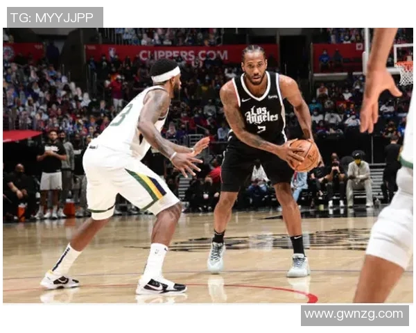 2019年快船与猛龙赛后温情拥抱展现体育精神与友谊的美好瞬间