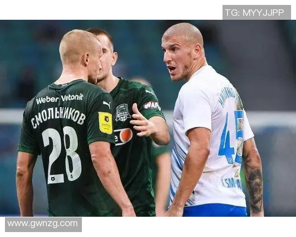 奥林匹亚与奥莫尼亚的激烈对决揭示足球战术的精彩与魅力